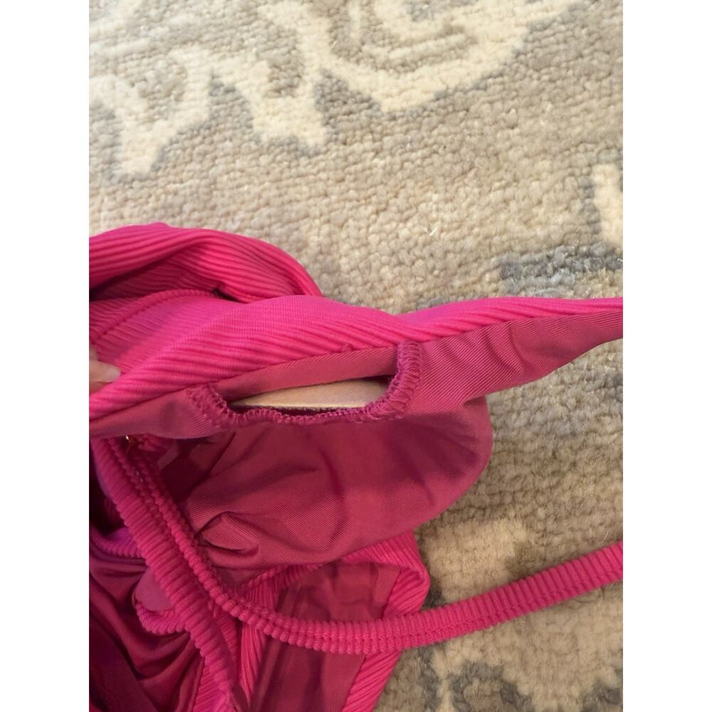 Beach Riot Annalisa Textured One-Piece Swimsuit Beach Riot Raspberry - Picture 14 of 16